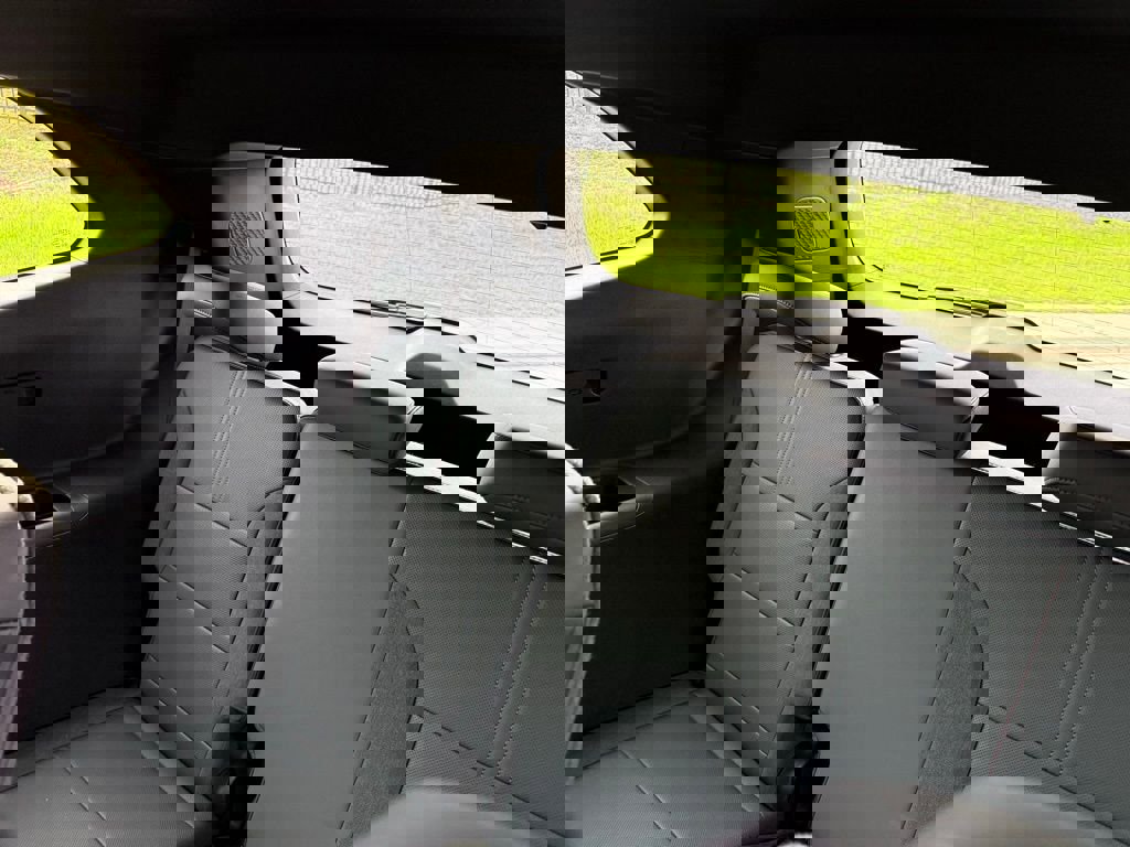 Used 2024 GMC Acadia AT4 w/ Super Cruise Package image 28