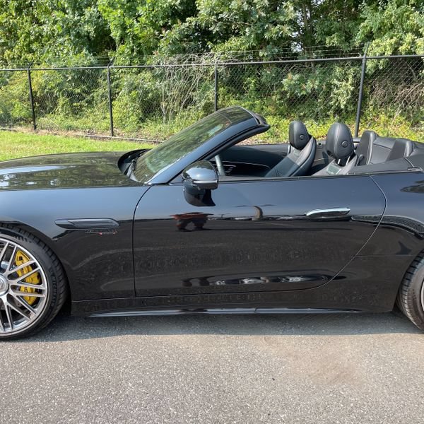 Used 2022 Mercedes-Benz SL 63 AMG 4MATIC w/ Driver Assistance Package image 2