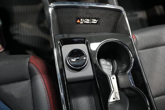 New 2027 Chevrolet Equinox RS w/ LPO, Floor Liner Package FWD image 19