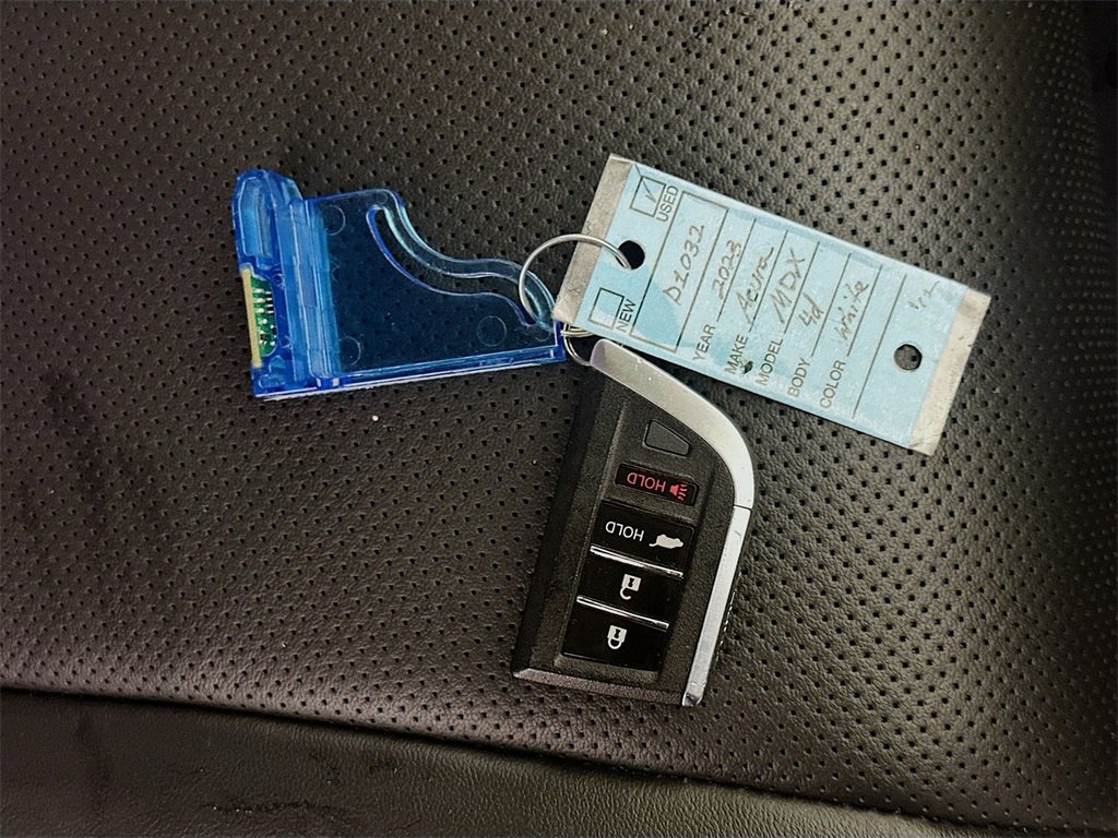 Used 2023 Acura MDX SH-AWD w/ Technology Package image 37