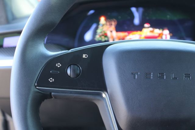 Used 2023 Tesla Model X Plaid image 17