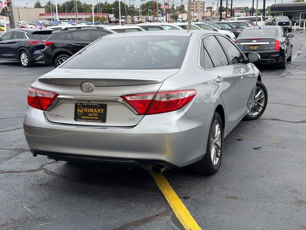 Used 2017 Toyota Camry SE FWD image 7