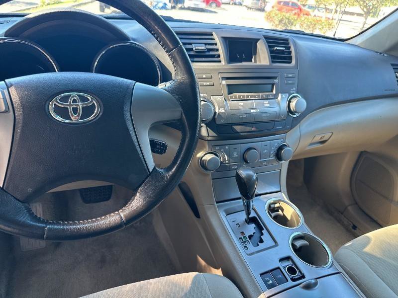 Used 2010 Toyota Highlander 4WD image 13