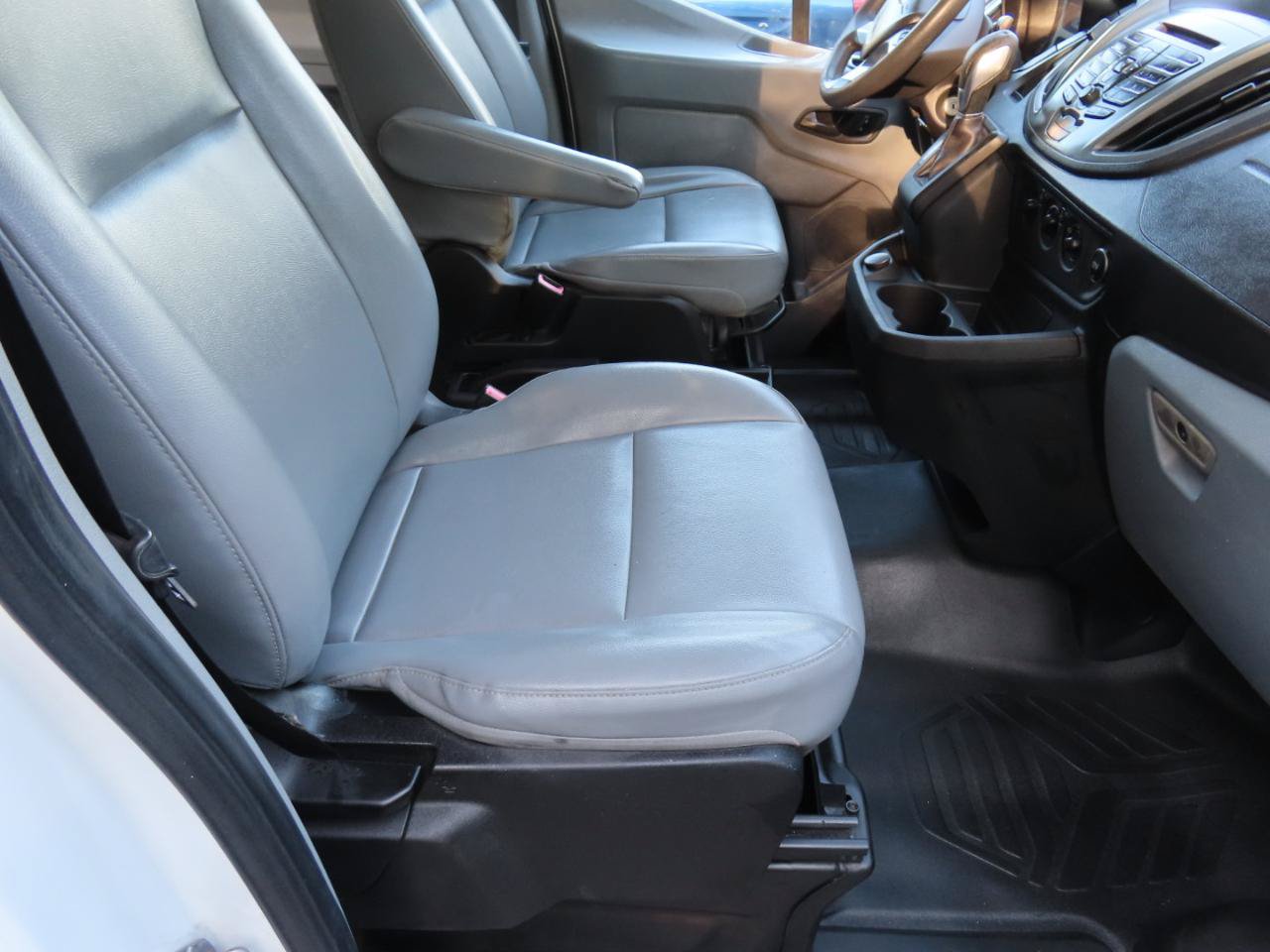 Used 2018 Ford Transit 350 148 High Roof Extended RWD image 18