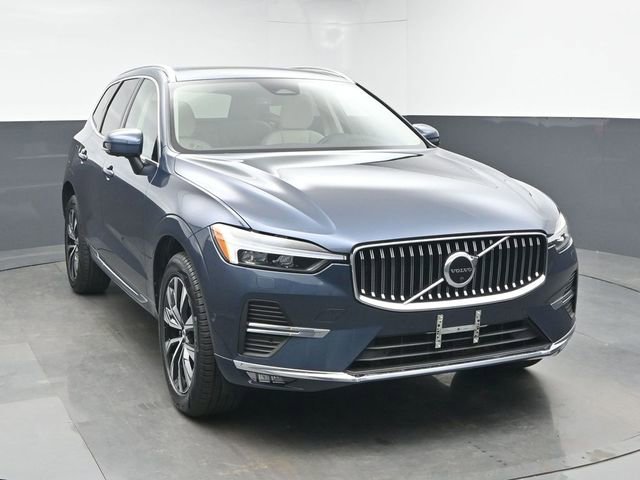 Used 2023 Volvo XC60 B5 Plus w/ Climate Package AWD/4WD image 2