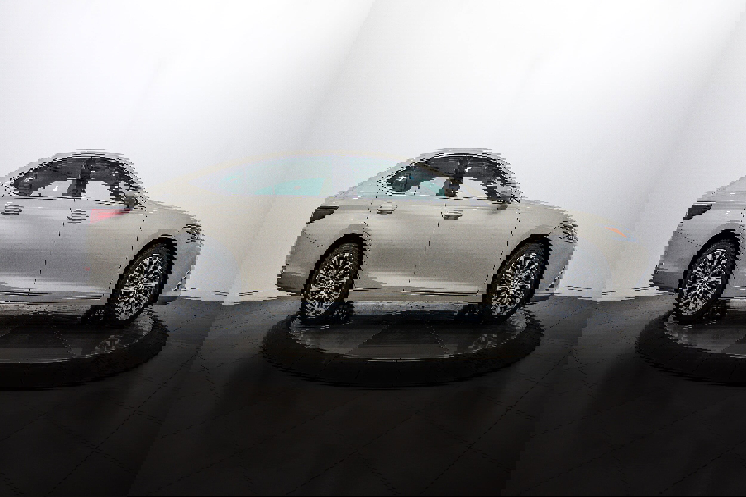 Used 2021 Lexus ES 250 w/ Premium Package image 3