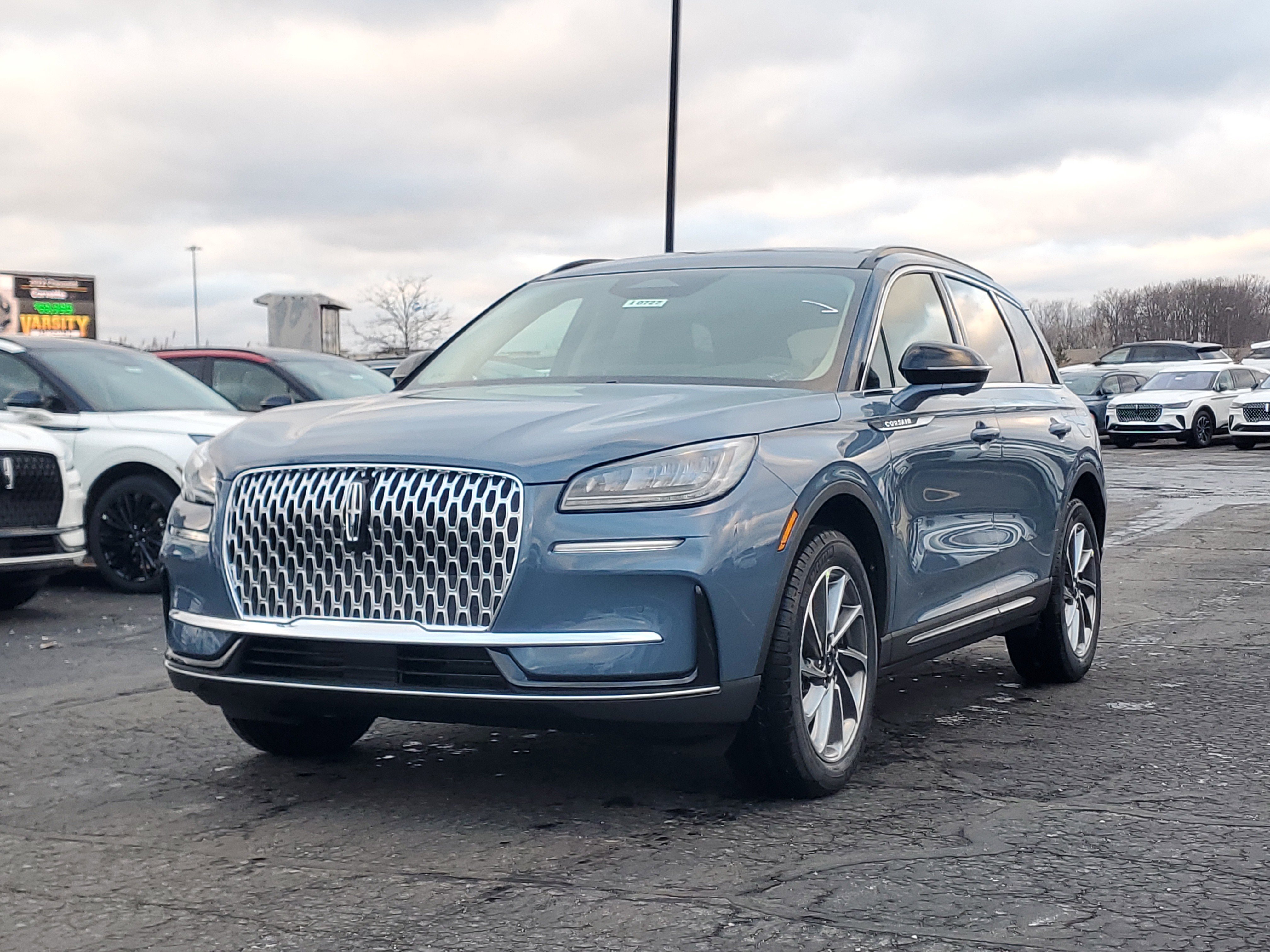 New 2026 Lincoln Corsair Premiere image 2