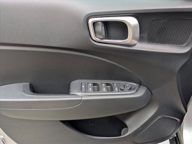 New 2026 Hyundai Venue SEL FWD image 16