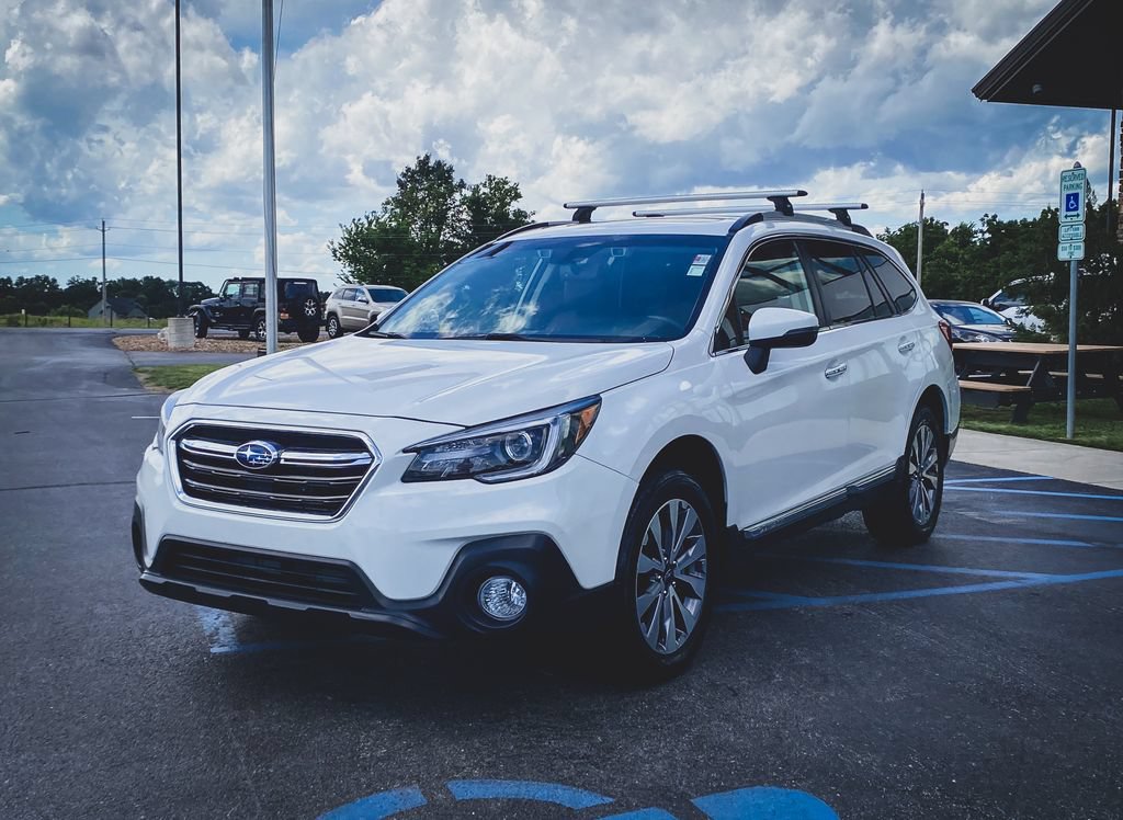 Used 2019 Subaru Outback 3.6R Touring w/ Popular Package #3A AWD/4WD image 5