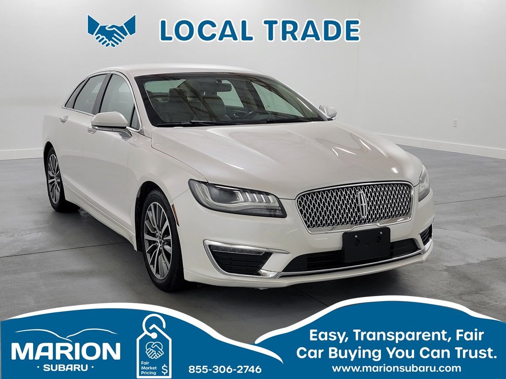 Used 2017 Lincoln MKZ Premiere FWD image 1