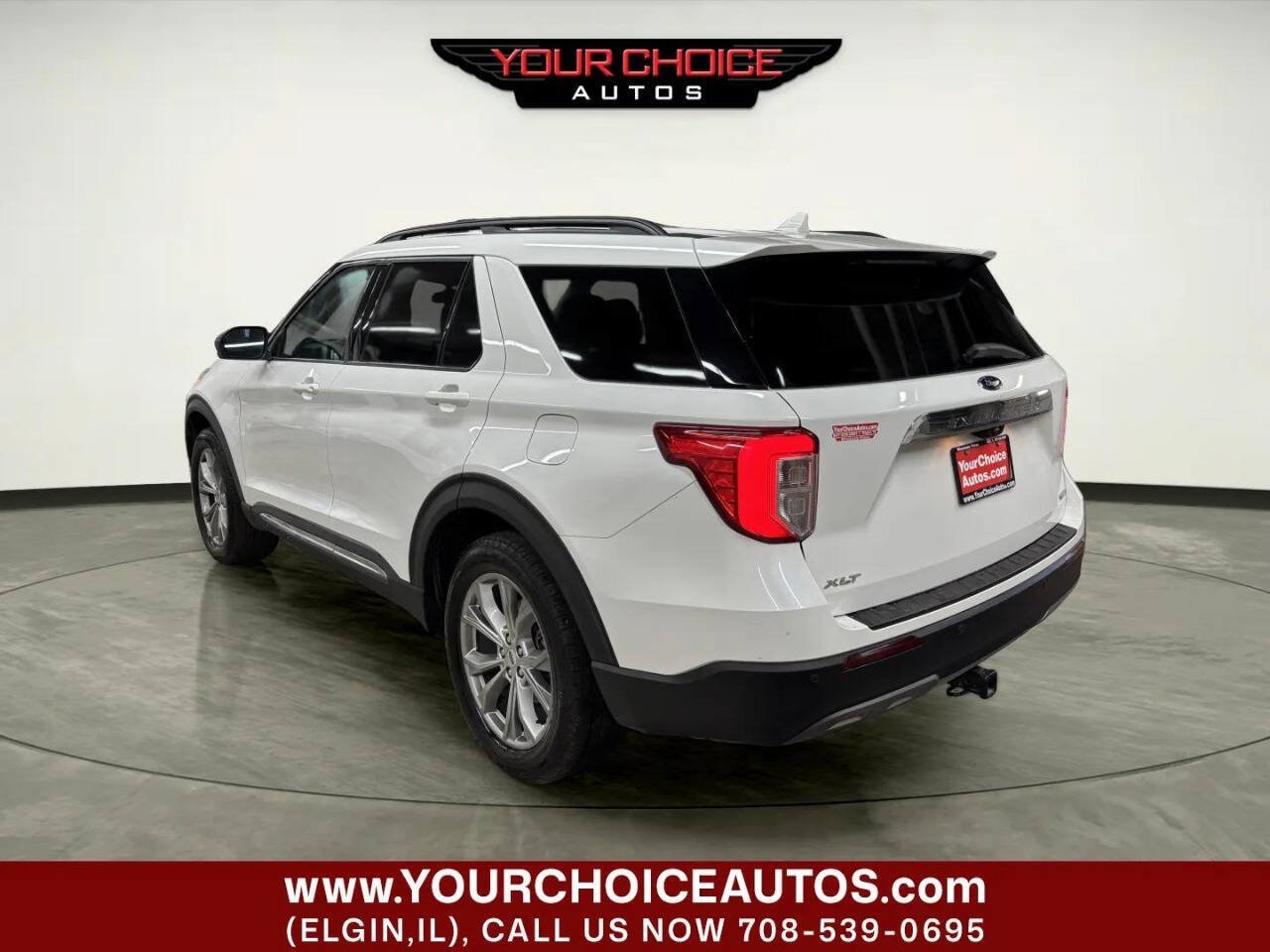 Used 2020 Ford Explorer XLT w/ Equipment Group 202A AWD/4WD image 3