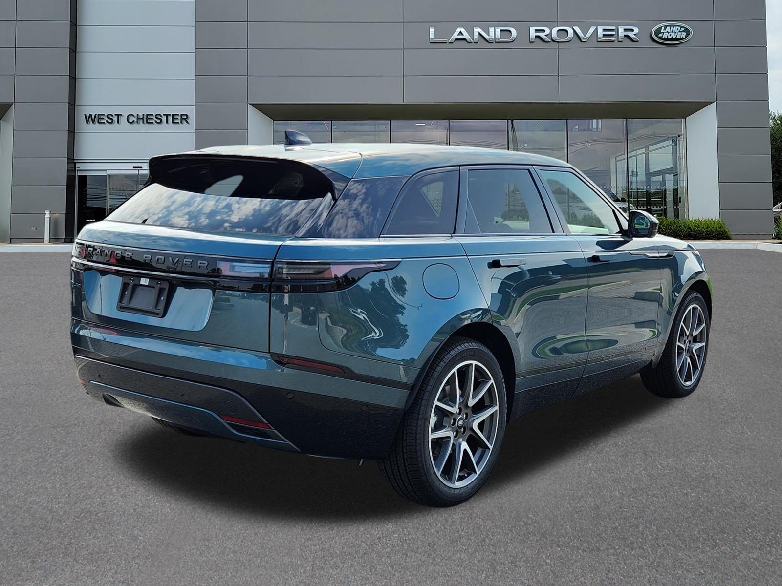 New 2026 Land Rover Range Rover Velar Belgravia AWD/4WD image 4
