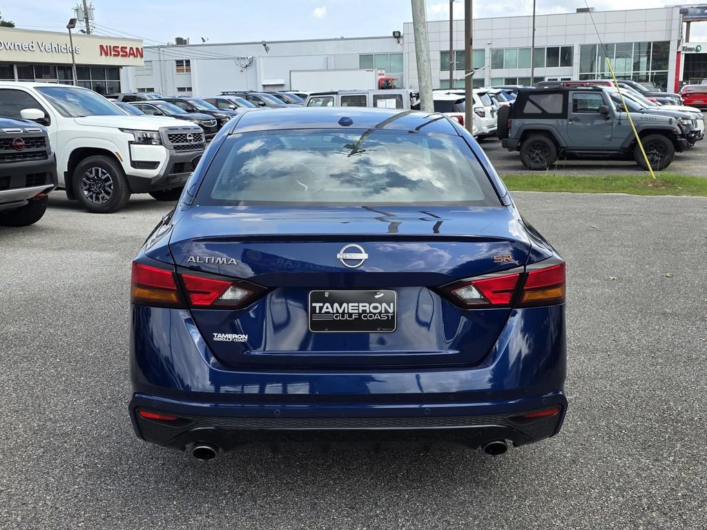 Used 2024 Nissan Altima 2.5 SR FWD image 4