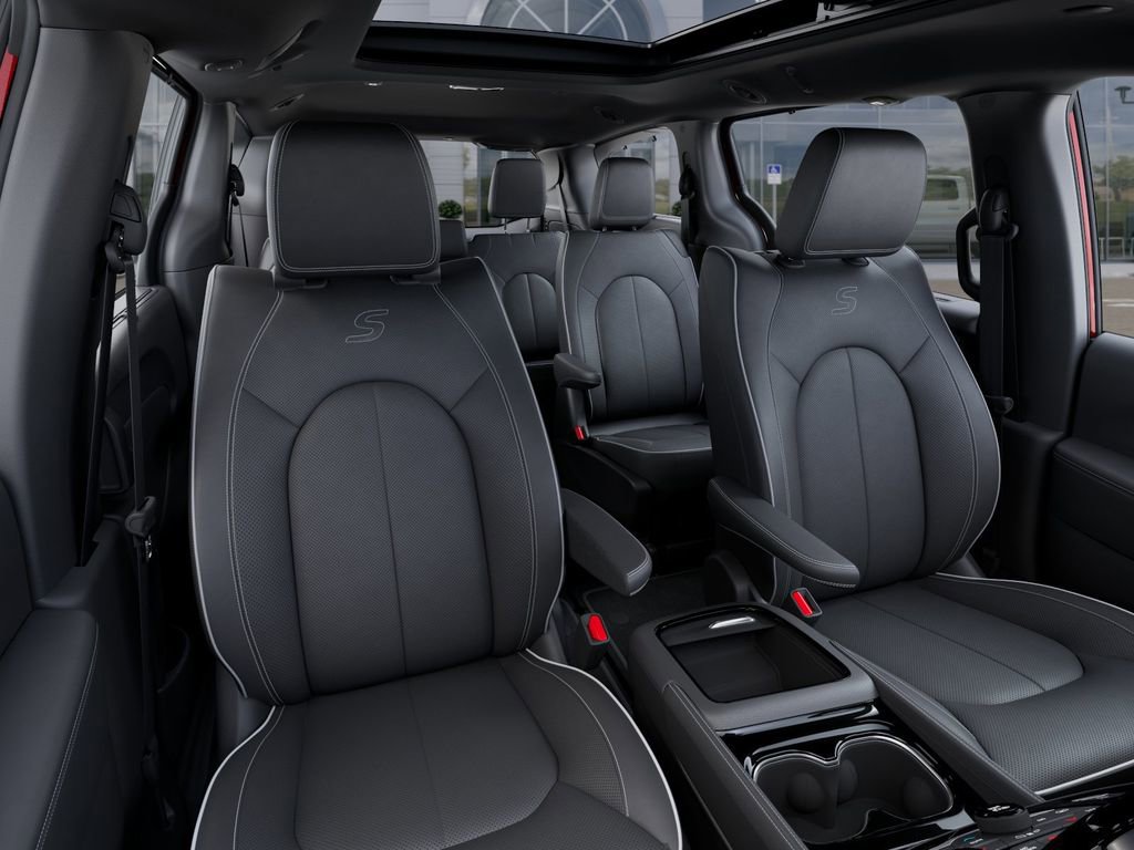 New 2026 Chrysler Pacifica Limited w/ Uconnect Theater Family Group image 18