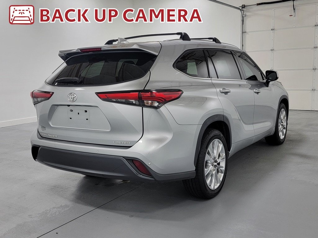 Used 2022 Toyota Highlander Limited FWD image 9