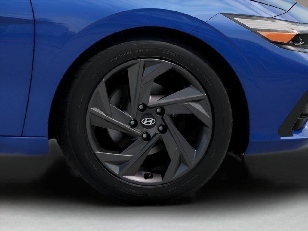 Used 2026 Hyundai Elantra Sport w/ Cargo Package FWD image 8