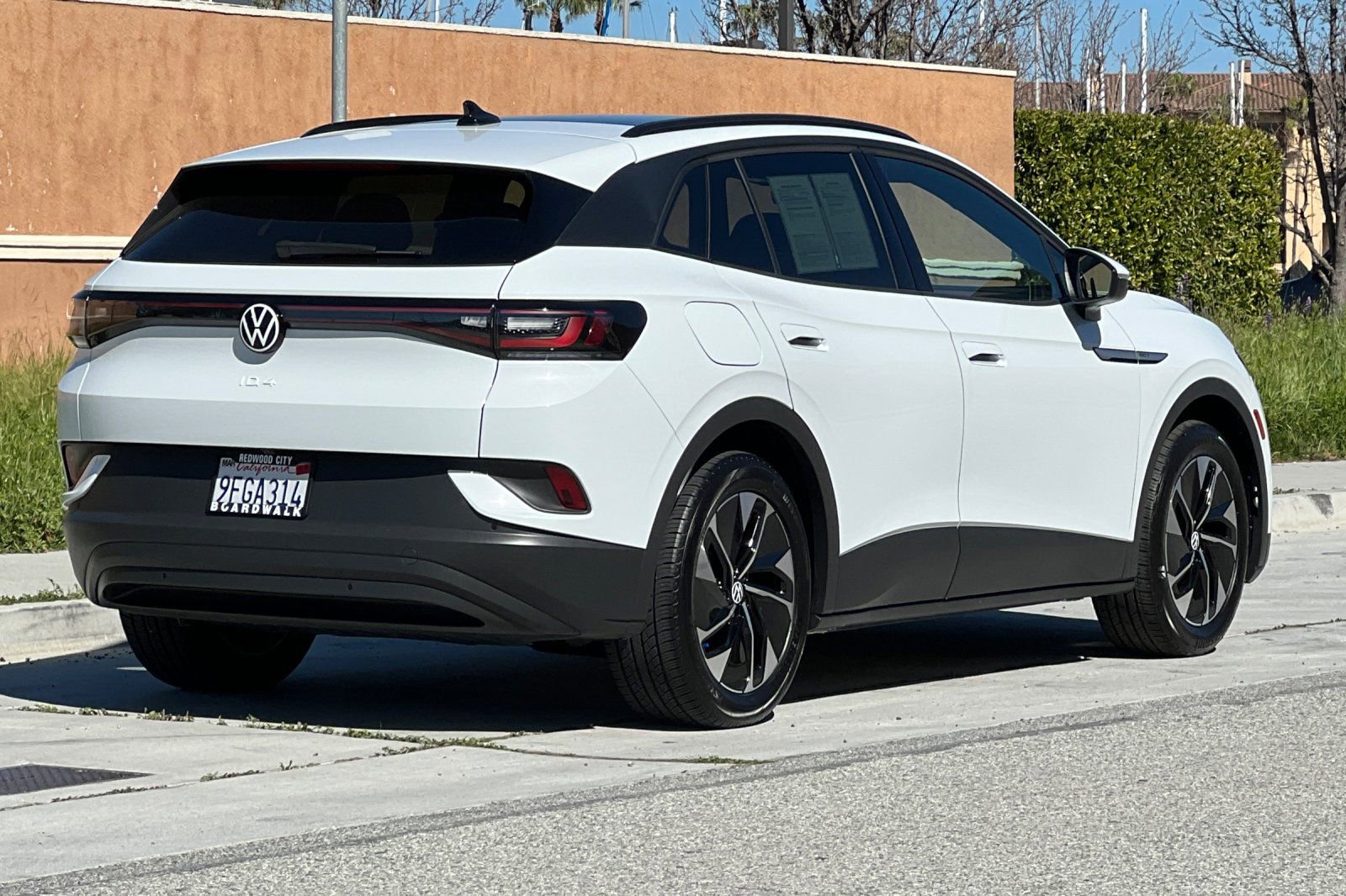 Used 2022 Volkswagen ID.4 Pro S image 4