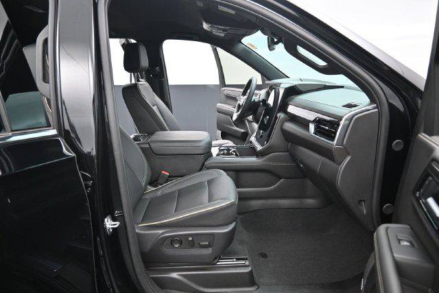 Used 2025 GMC Yukon Elevation w/ LPO, Floor Liner Package RWD image 38