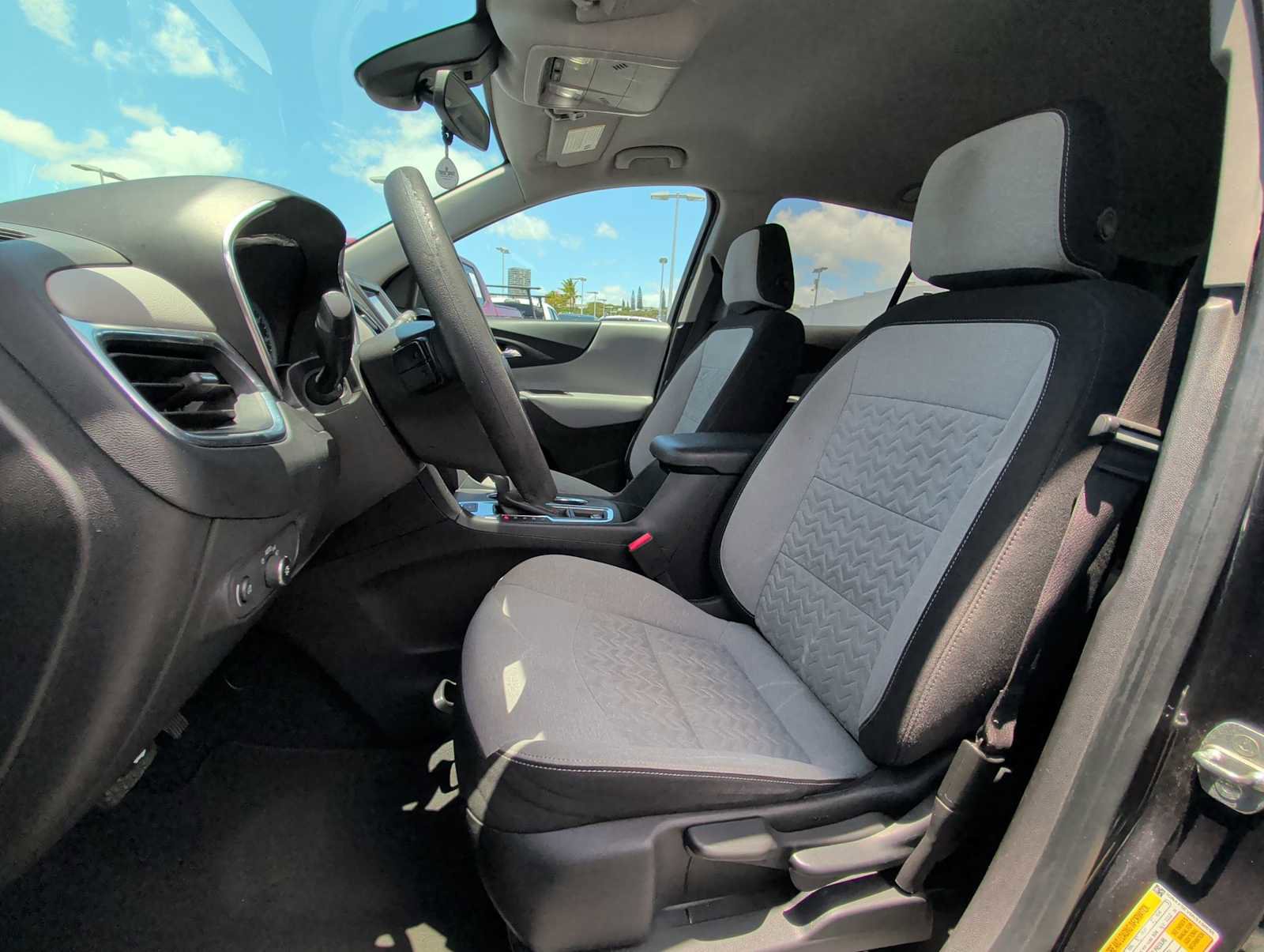 Used 2022 Chevrolet Equinox LS AWD/4WD image 13