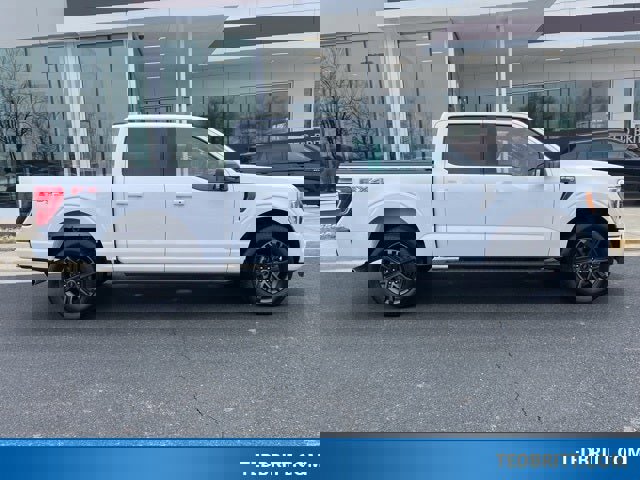 Certified 2022 Ford F150 XLT w/ Equipment Group 302A High image 9