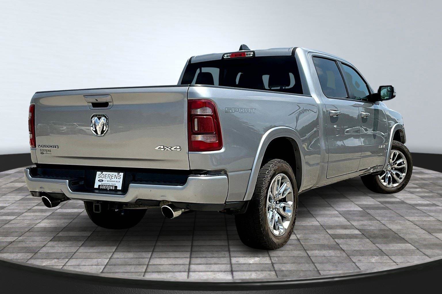 Used 2022 RAM 1500 Laramie w/ Sport Appearance Package image 5