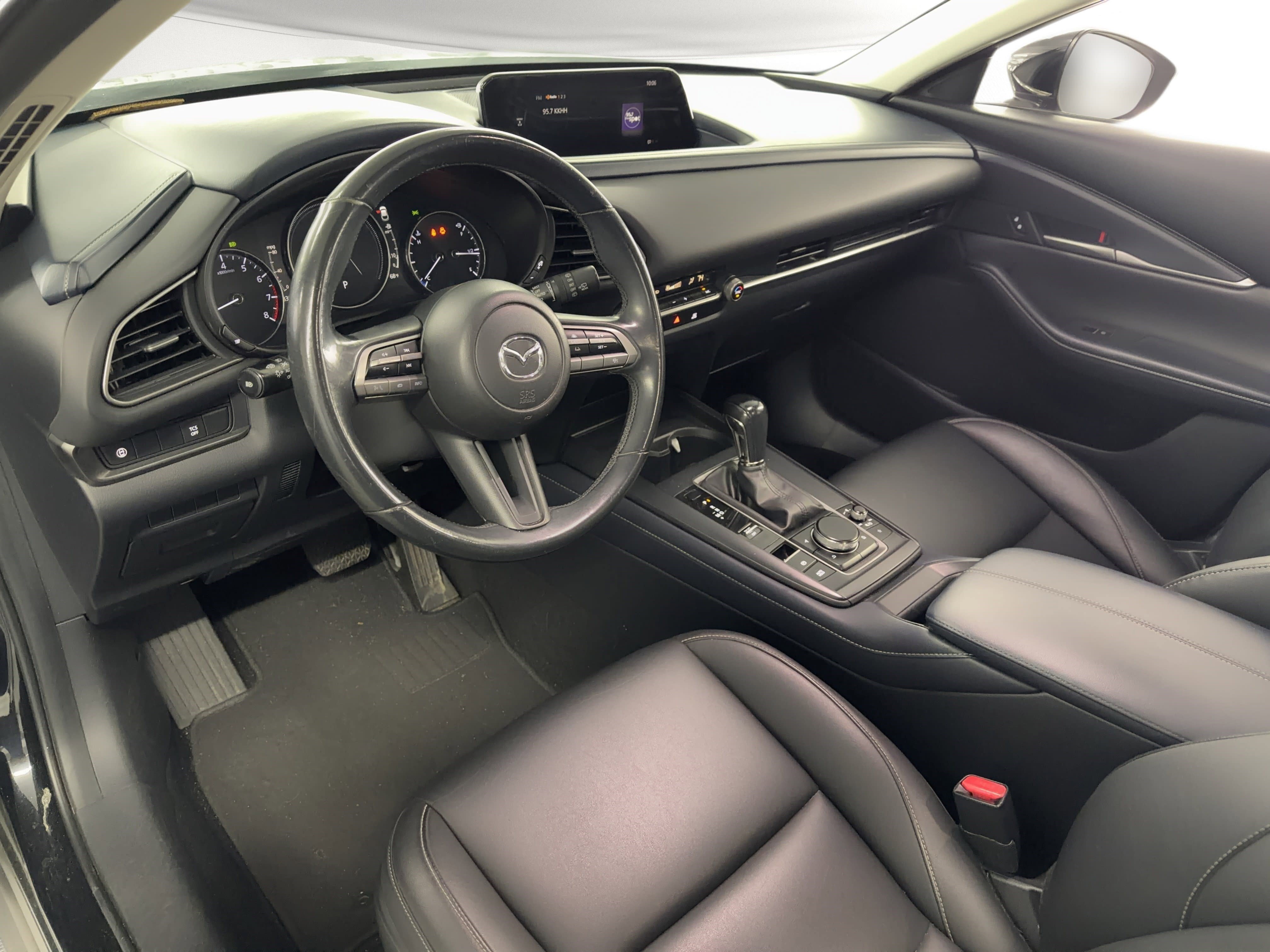 Used 2020 MAZDA CX-30 FWD w/ Select Package image 4