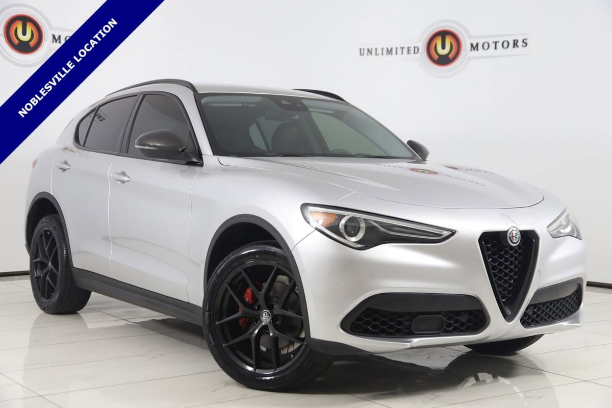 Used 2020 Alfa Romeo Stelvio w/ Nero Edizione
