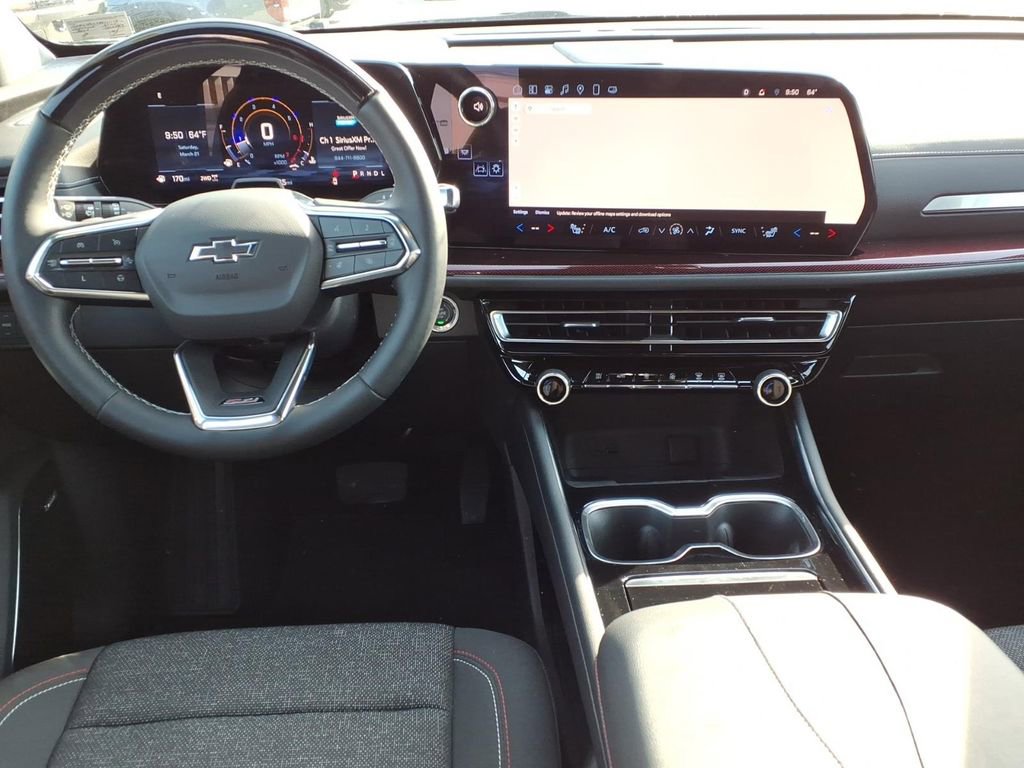 Used 2024 Chevrolet Traverse Z71 w/ Enhanced Driving Package image 9