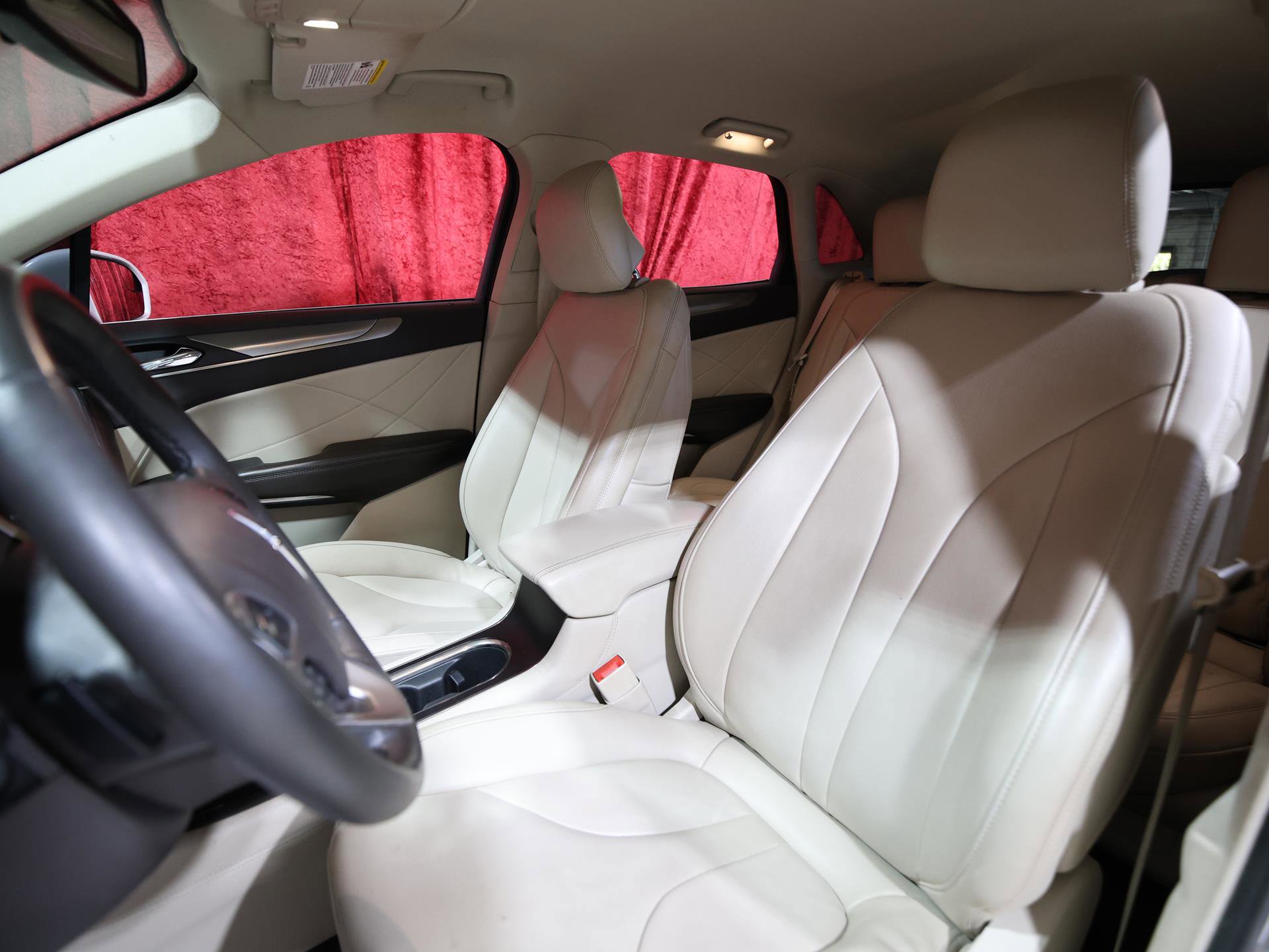 Used 2017 Lincoln MKC Premiere image 13