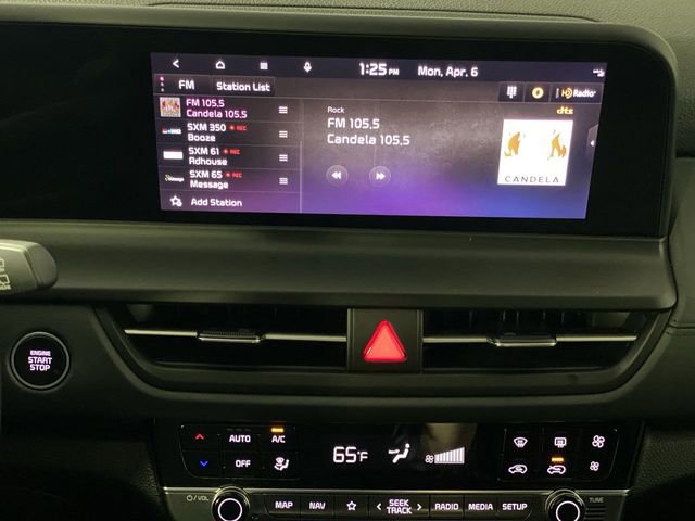 Used 2025 Kia Seltos EX w/ EX Sunroof Package image 18