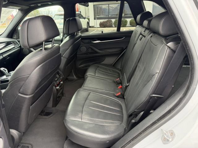 Used 2018 BMW X5 xDrive50i w/ M Sport Package image 16
