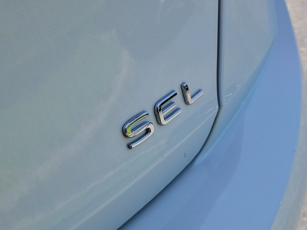 Used 2023 Volkswagen Jetta SEL FWD image 6