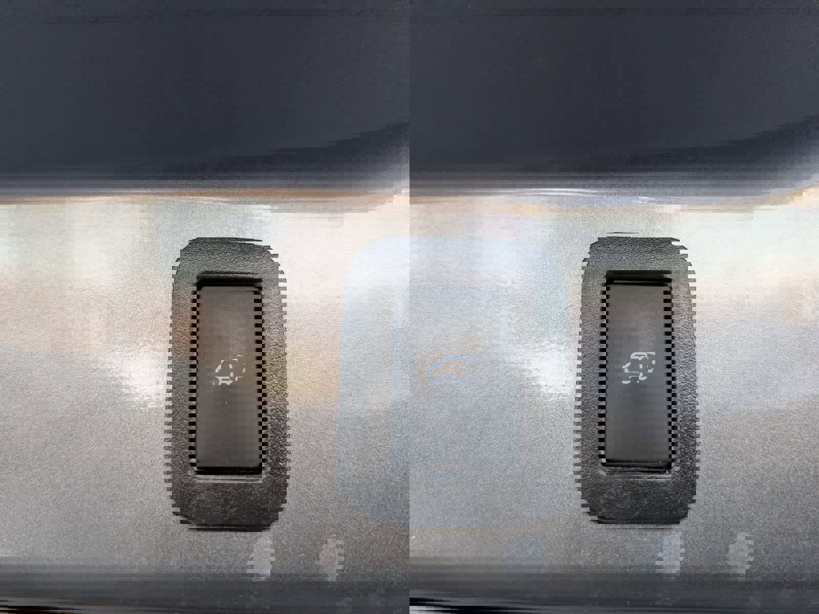 Used 2018 Toyota Highlander XLE image 12