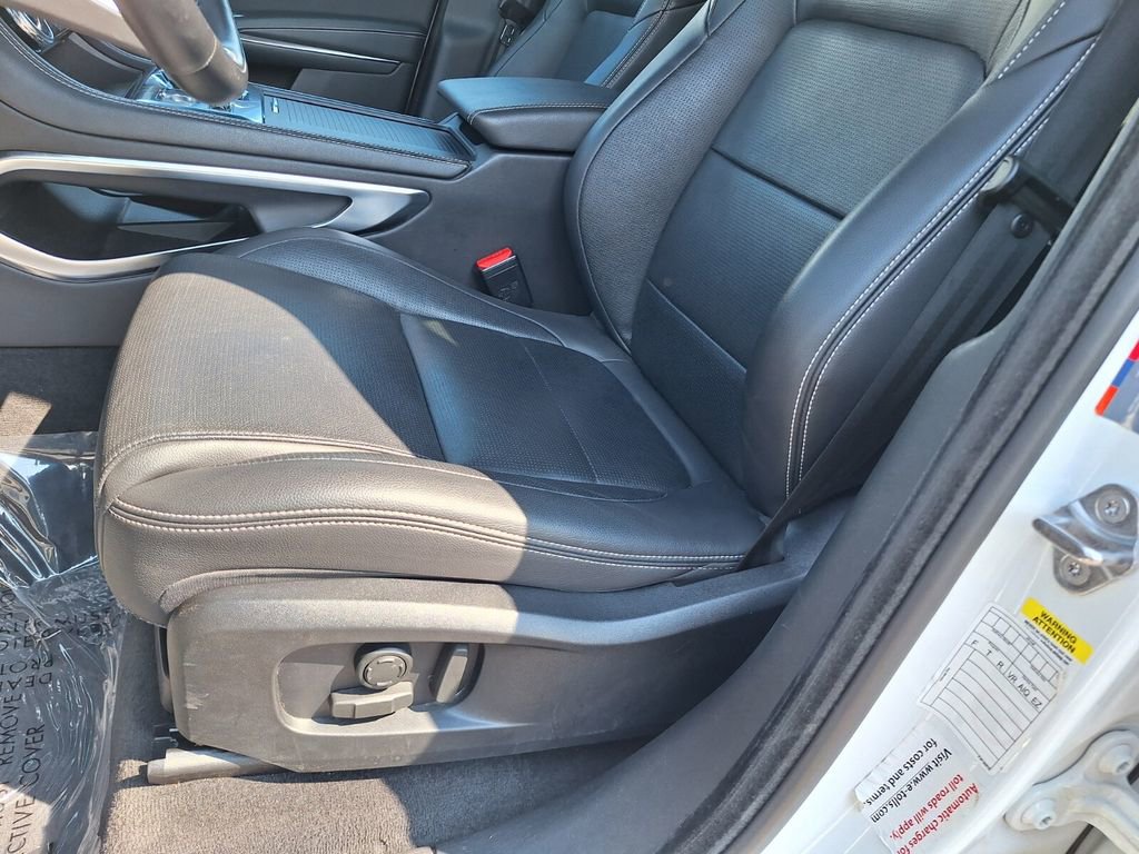 Used 2024 Jaguar F-PACE R-Dynamic S image 28