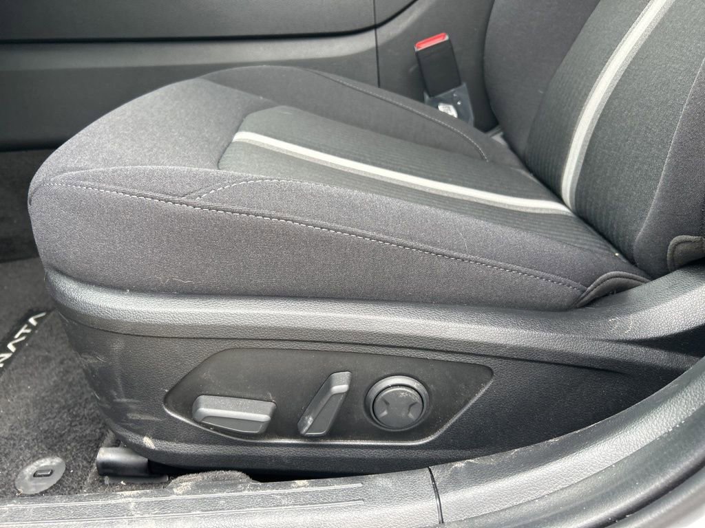 Used 2025 Hyundai Sonata SEL FWD image 14