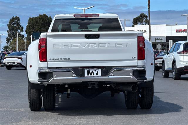 New 2026 Chevrolet Silverado 3500 LT w/ All Star Edition image 5