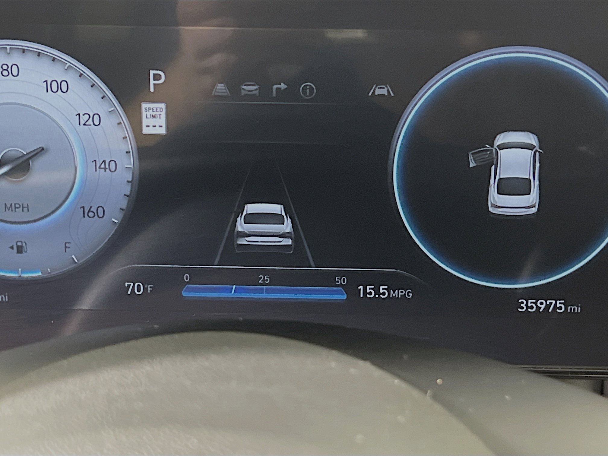 Used 2025 Hyundai Elantra Limited image 22