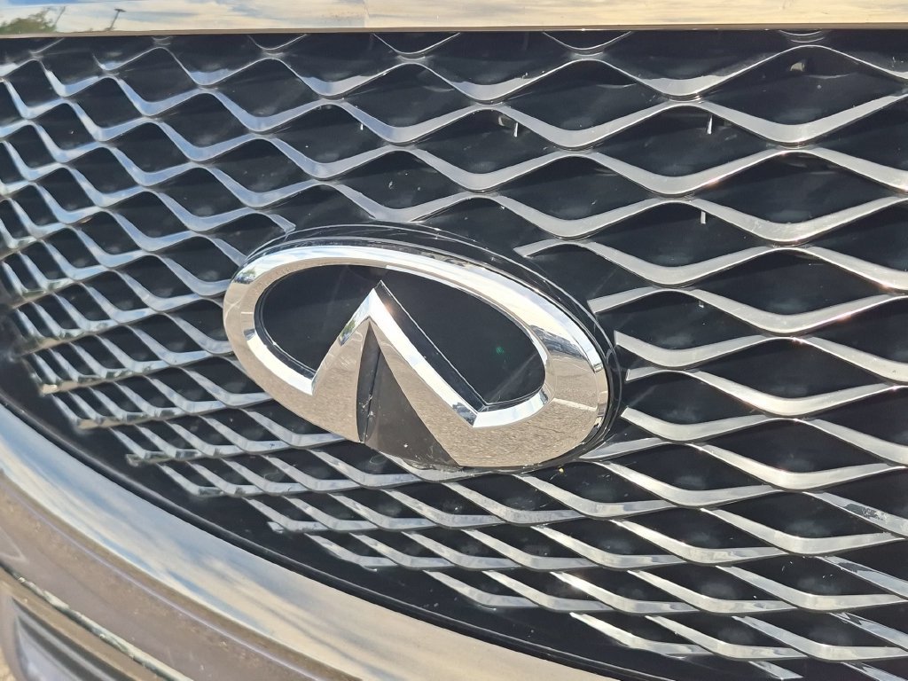 Used 2022 INFINITI QX80 Premium Select w/ Cargo Package AWD/4WD image 9