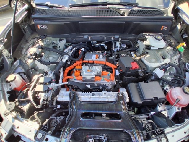 New 2026 Cadillac Vistiq Sport w/ LPO, Floor Liner Package image 27