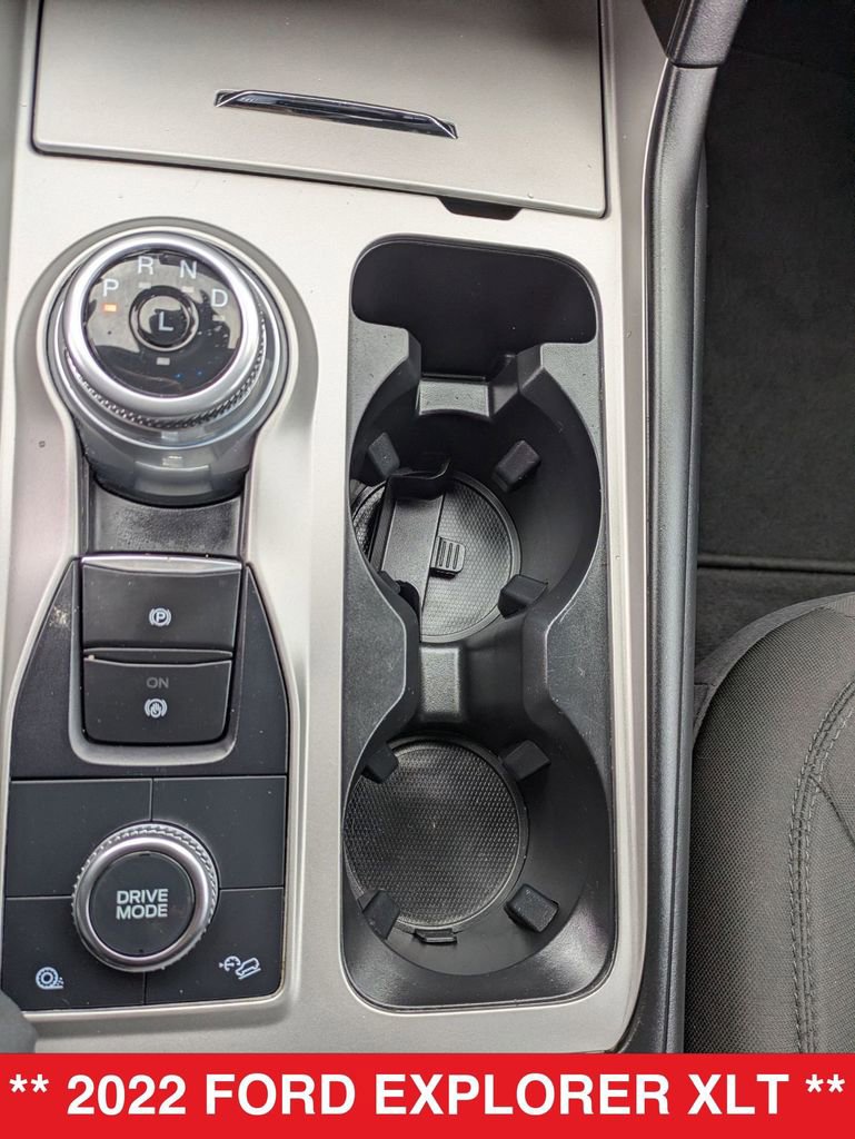 Used 2022 Ford Explorer XLT image 29