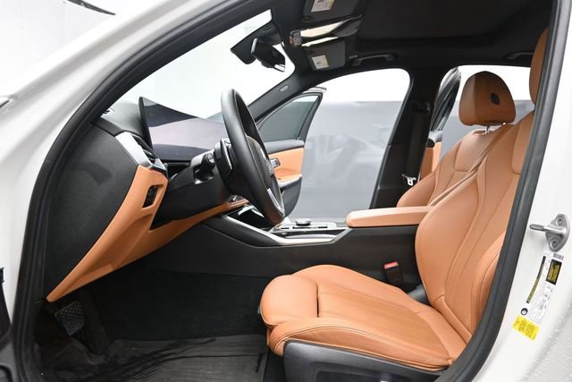 Used 2023 BMW 330i Sedan w/ Premium Package RWD image 17