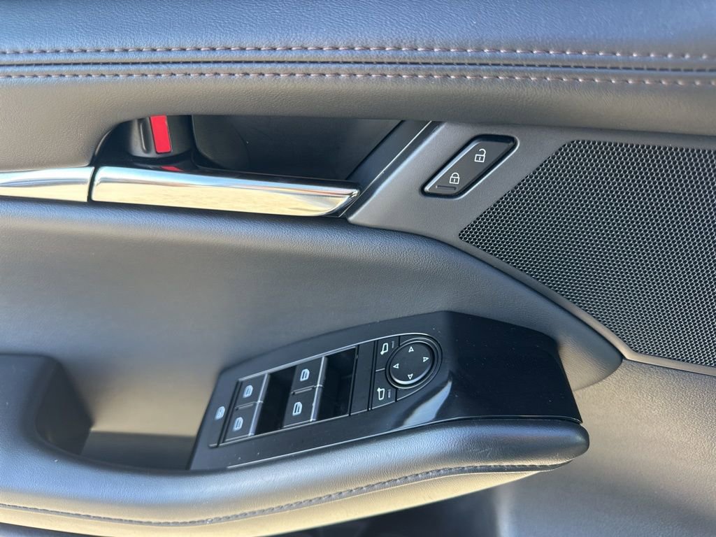 Used 2025 MAZDA MAZDA3 s image 26
