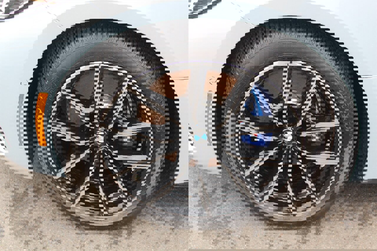 Used 2025 BMW i4 xDrive40i w/ M Sport Package image 30