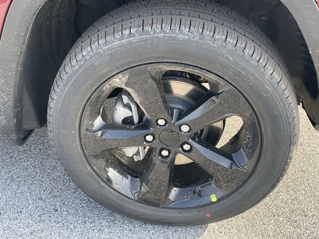 New 2026 Jeep Grand Cherokee Limited w/ Limited Altitude Package image 11