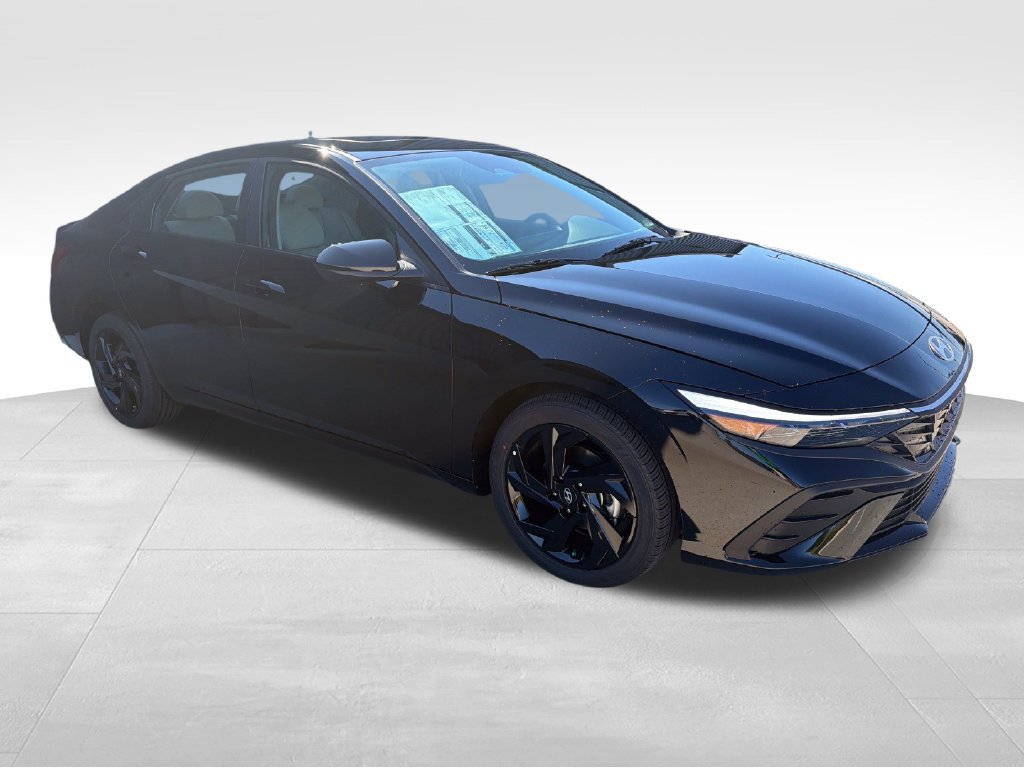New 2026 Hyundai Elantra SEL Sport FWD image 9