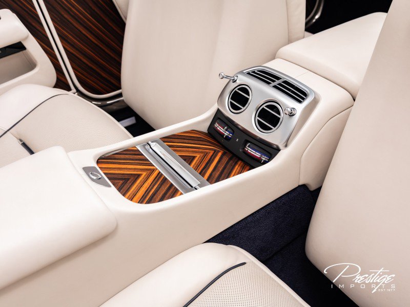 Used 2016 Rolls-Royce Dawn image 48