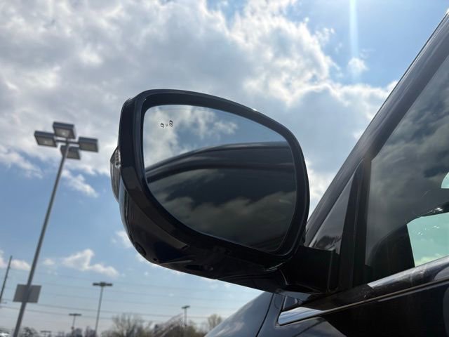 Used 2025 Lincoln Navigator Reserve image 15