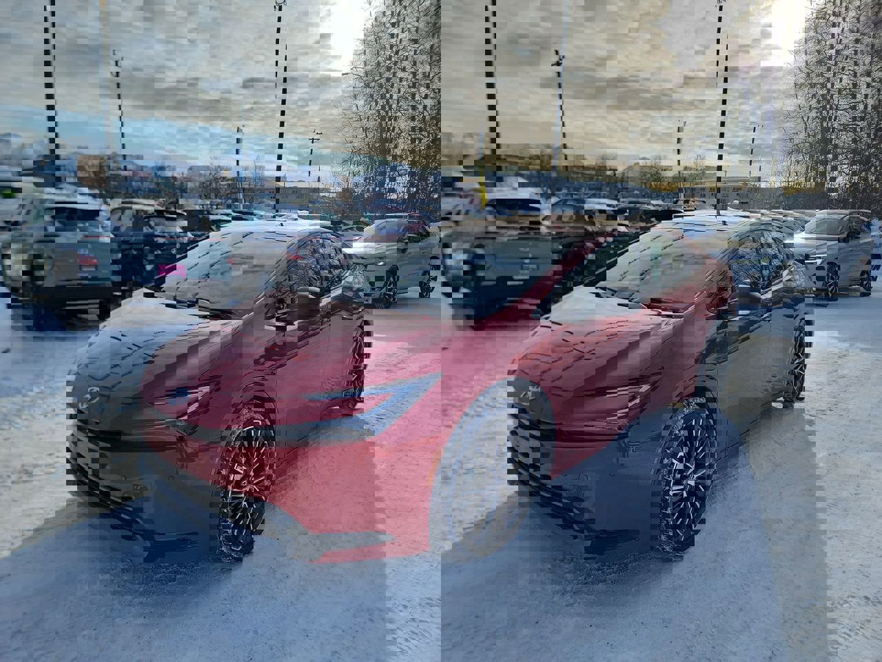 Used 2024 Toyota Prius XLE image 4