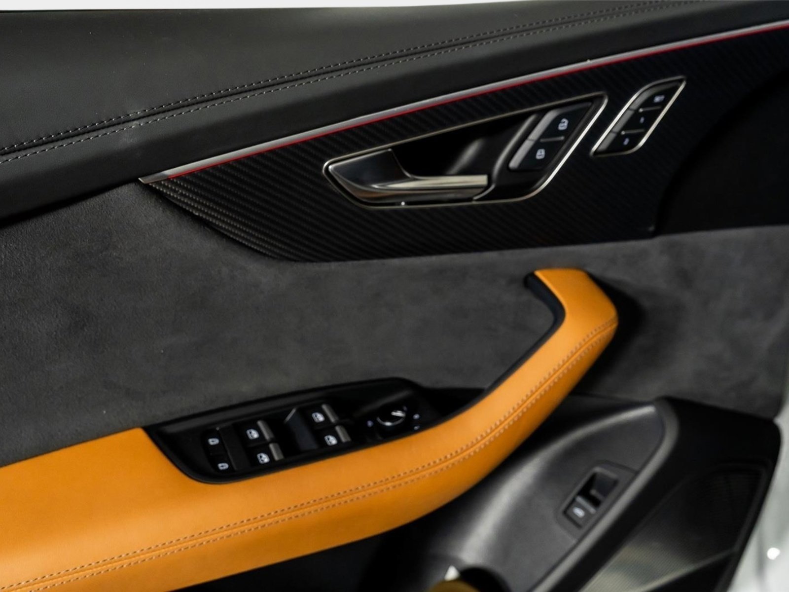 Used 2025 Audi RS Q8 performance image 48