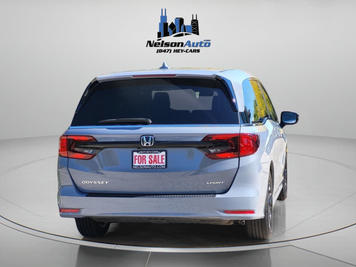 Used 2024 Honda Odyssey Sport image 5
